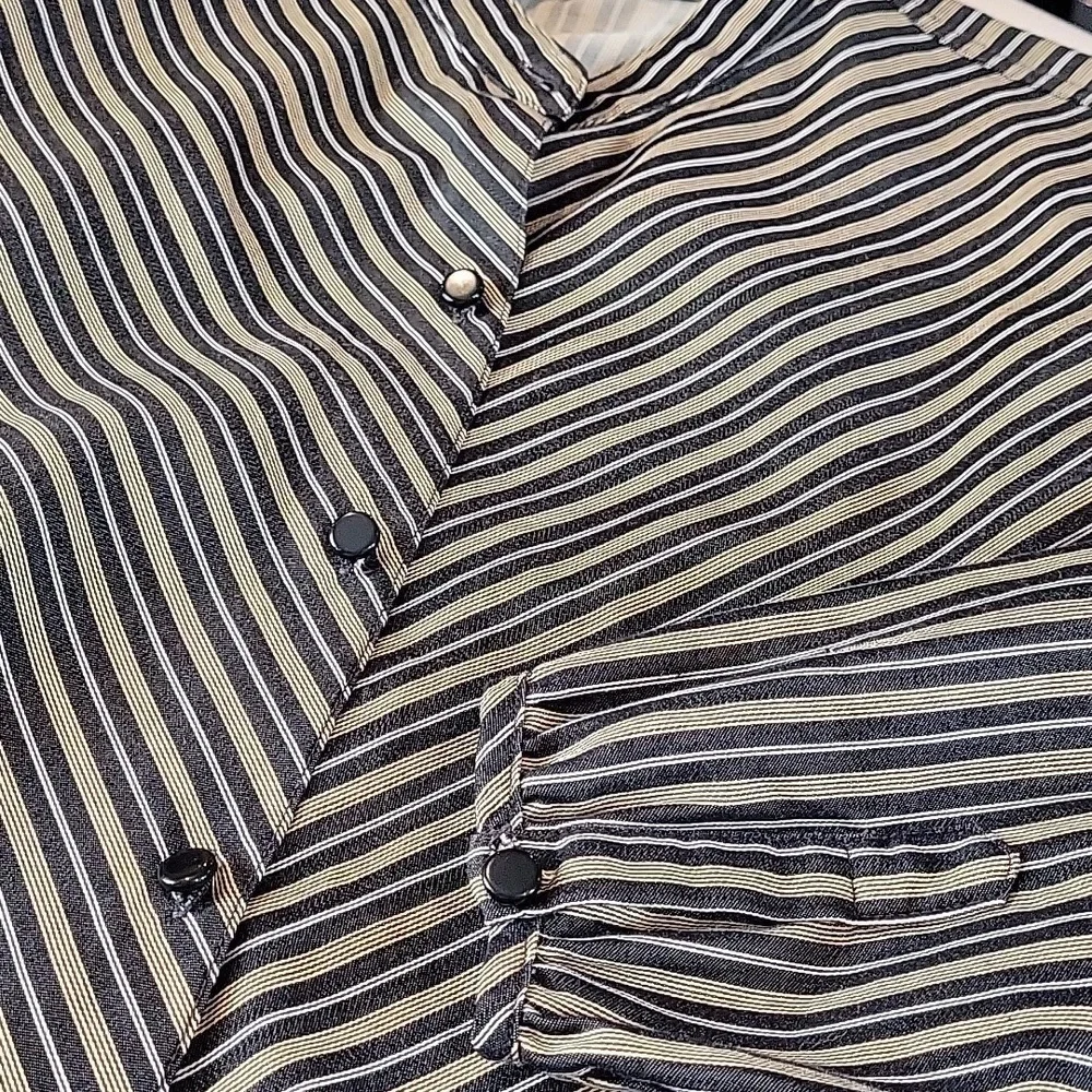 Liz Claiborne button front  chevron stripe blouse